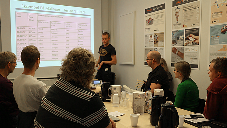 Medicotekniker-kursister ved Id&eacute;klinikken